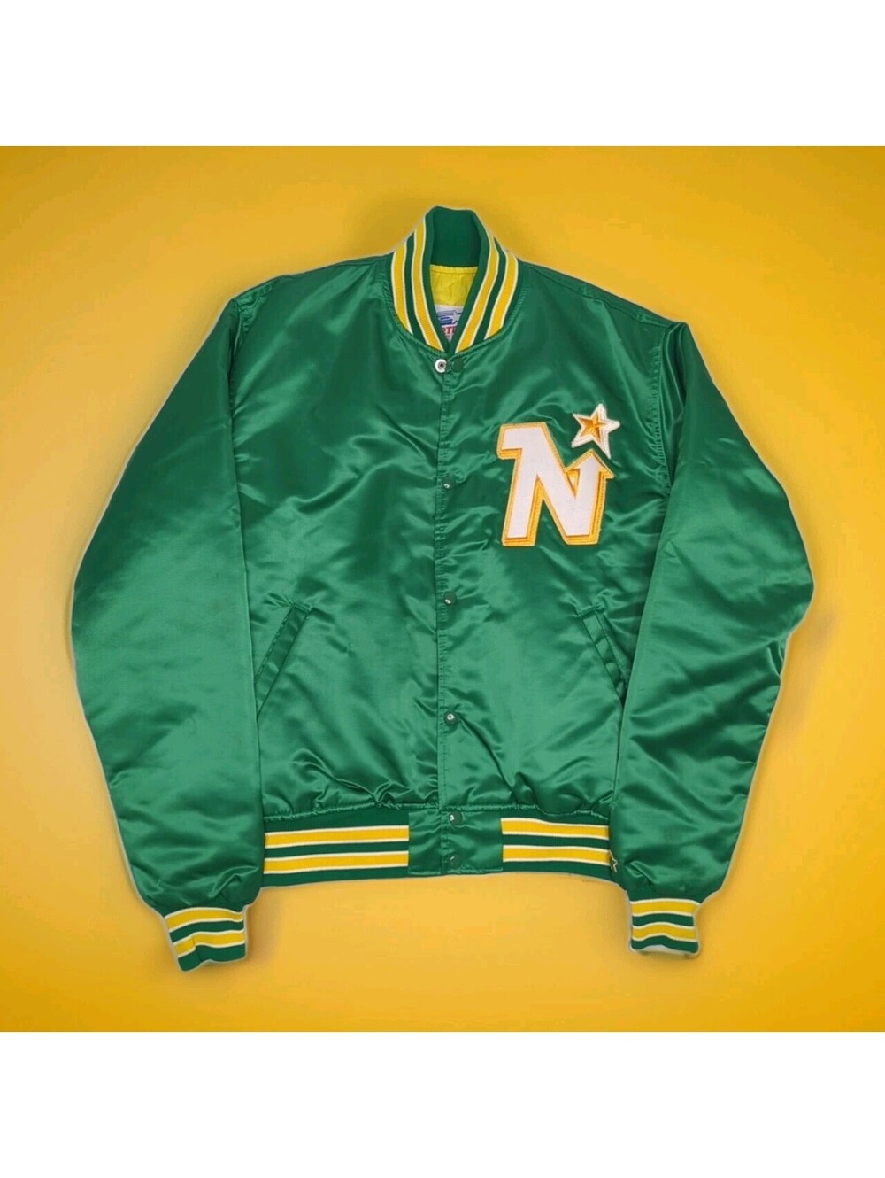 VTG 90s MINNESOTA NORTH STARS GREEN SATIN STARTER BOMBER JACKET MENS Large Wild